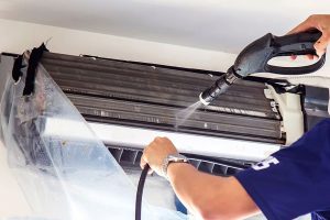 Quy trình vệ sinh máy lạnh chuyên sâu